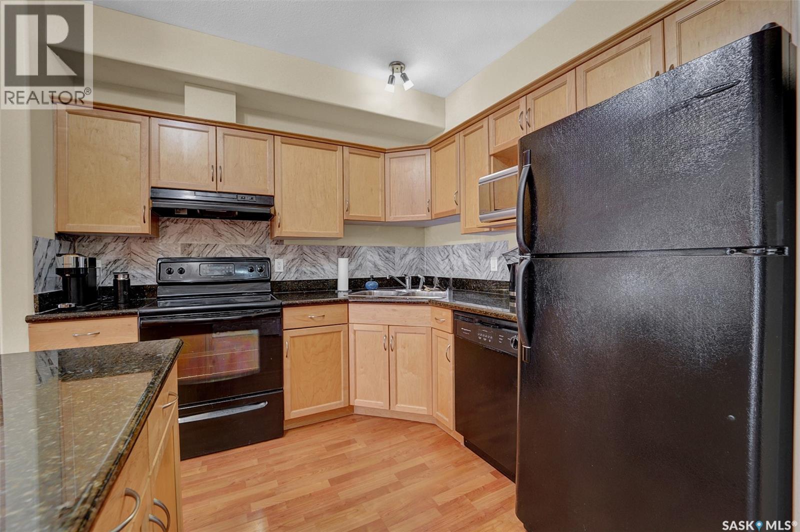 307 333 Nelson Road, Saskatoon, SK - Indoor Photo Showing Kitchen
