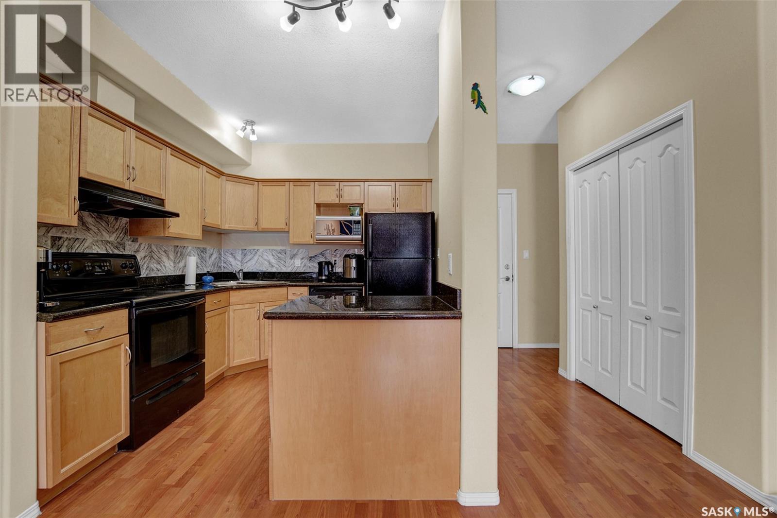 307 333 Nelson Road, Saskatoon, SK - Indoor Photo Showing Kitchen