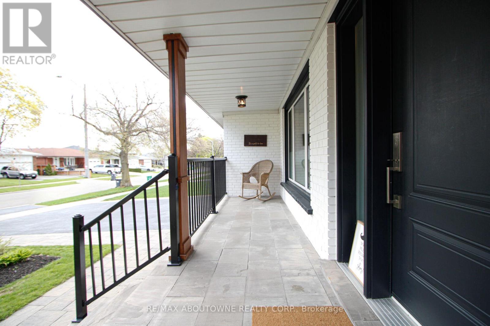 3302 Cardross Road, Mississauga, ON - Outdoor With Exterior