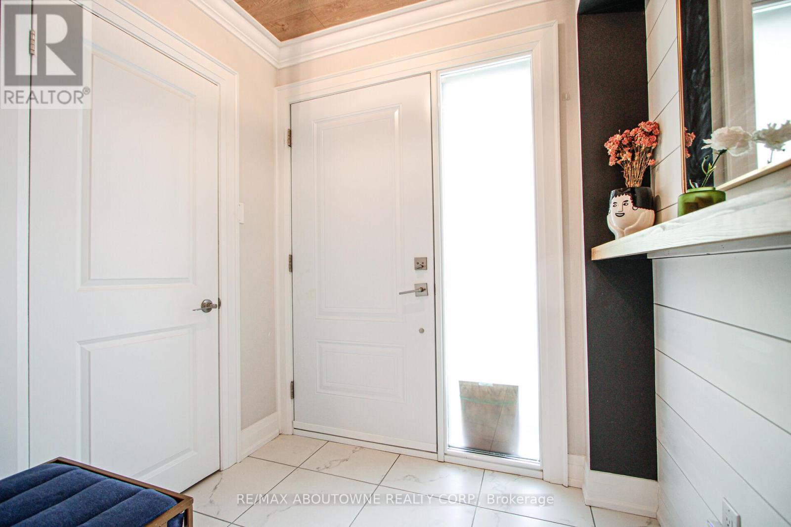 3302 Cardross Road, Mississauga, ON - Indoor Photo Showing Other Room