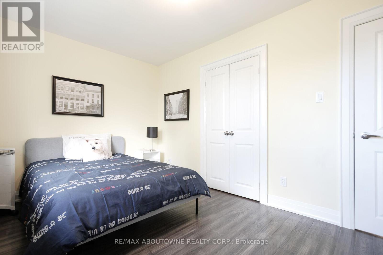 3302 Cardross Road, Mississauga, ON - Indoor Photo Showing Bedroom