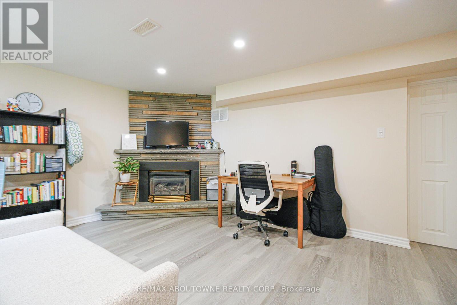 3302 Cardross Road, Mississauga, ON - Indoor With Fireplace