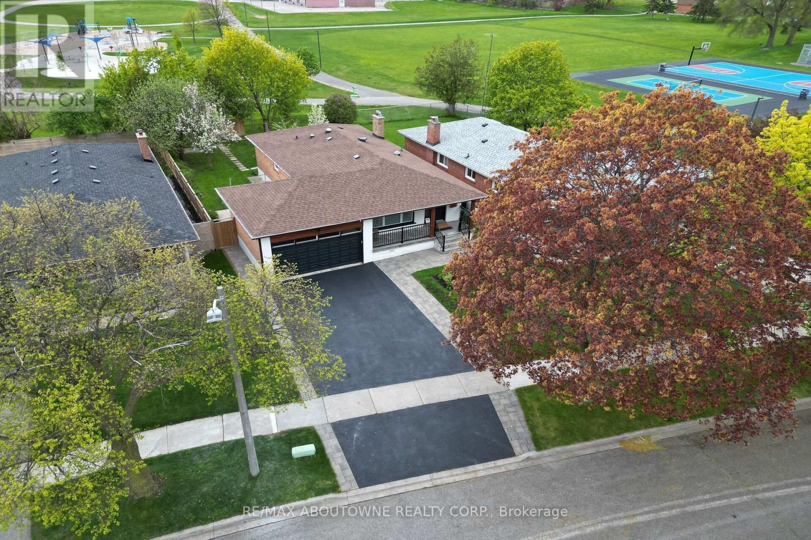 3302 Cardross Road, Mississauga, ON - Outdoor