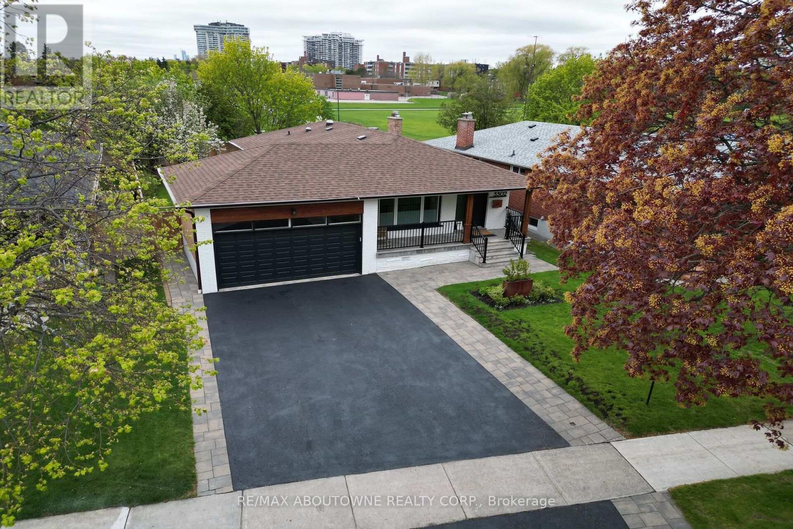 3302 Cardross Road, Mississauga, ON - Outdoor