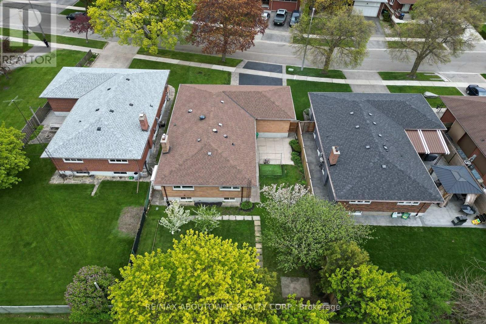 3302 Cardross Road, Mississauga, ON - Outdoor With View