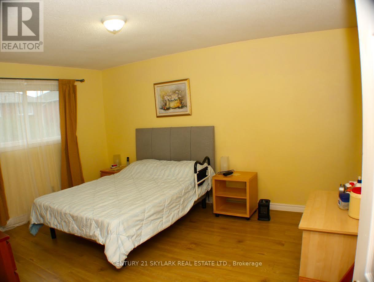 173 Lech Walesa Drive, Mississauga, ON - Indoor Photo Showing Bedroom
