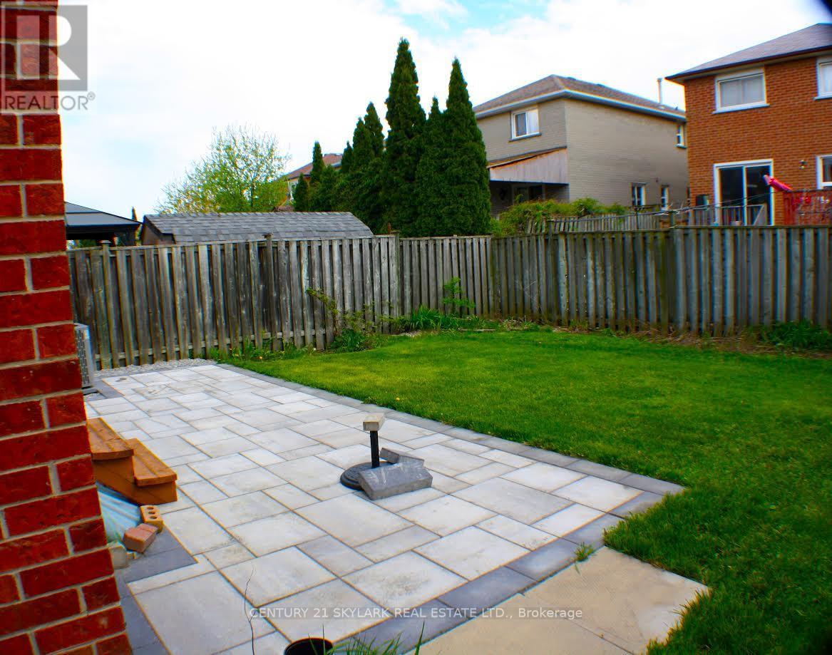 173 Lech Walesa Drive, Mississauga, ON - Outdoor