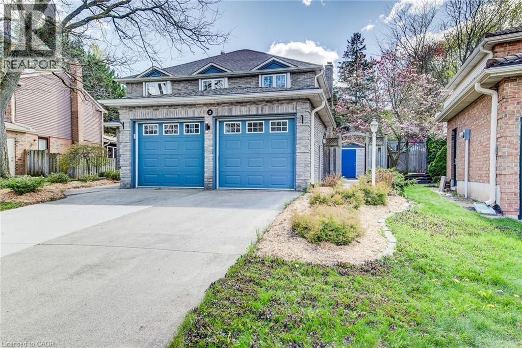 13 Gateview Drive, Waterloo, ON - Outdoor