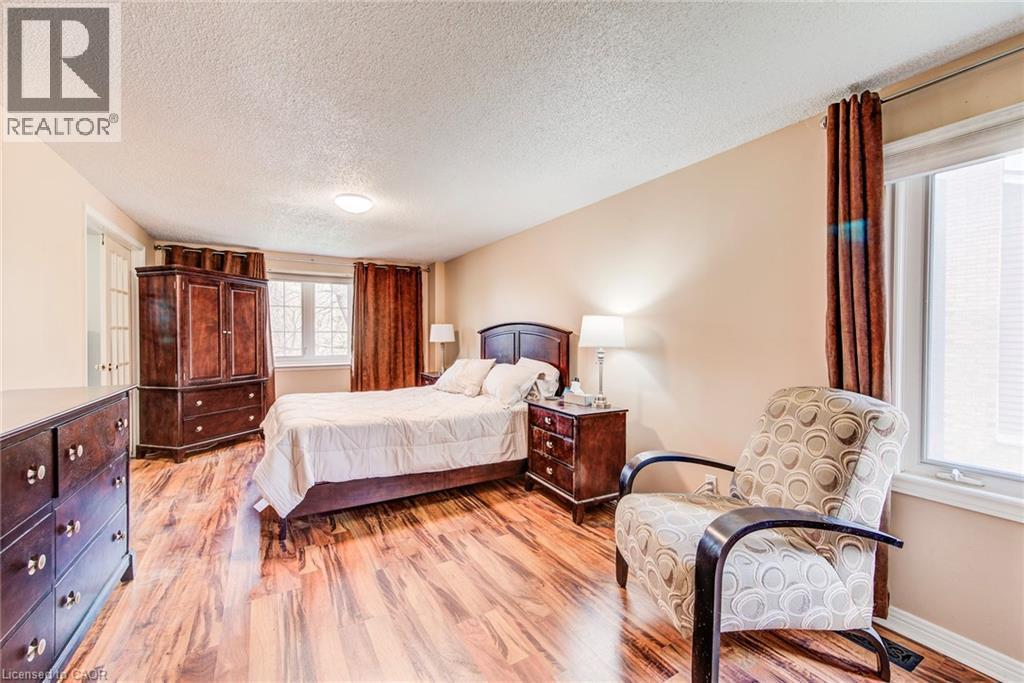 13 Gateview Drive, Waterloo, ON - Indoor Photo Showing Bedroom