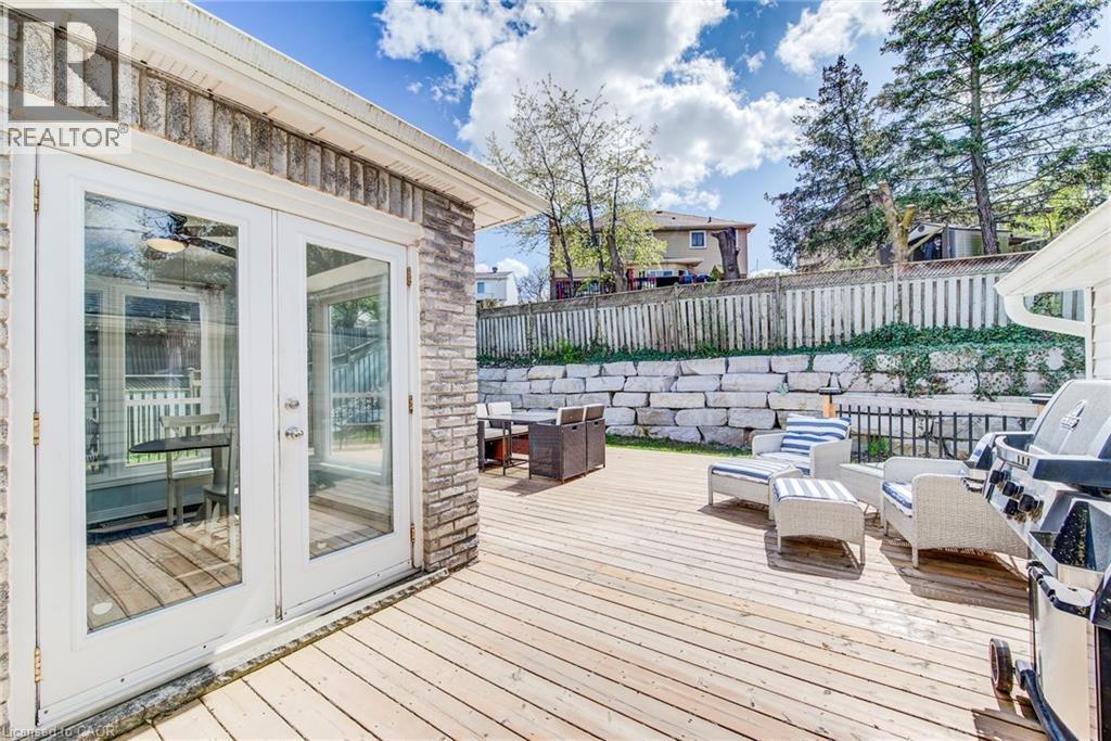 13 Gateview Drive, Waterloo, ON - Outdoor With Deck Patio Veranda