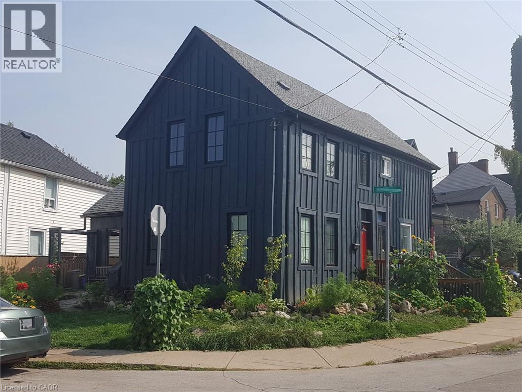 446 Macnab Street N, Hamilton, ON - Outdoor