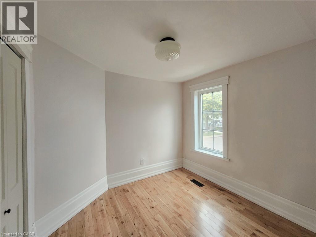 446 Macnab Street N, Hamilton, ON - Indoor Photo Showing Other Room