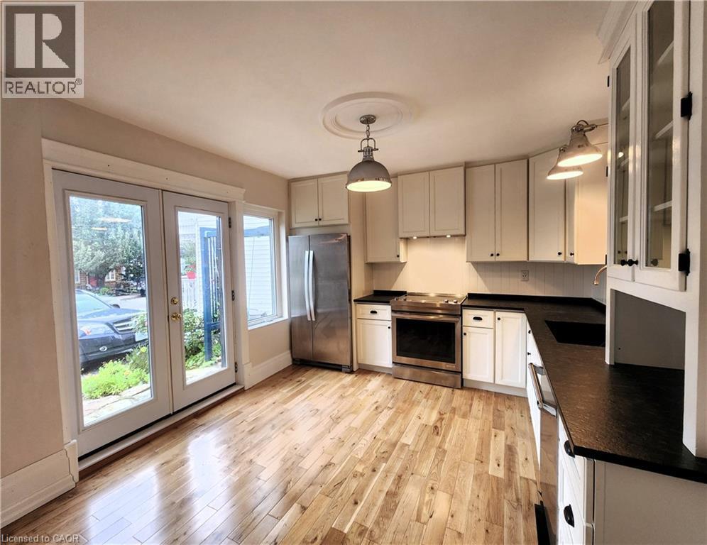 446 Macnab Street N, Hamilton, ON - Indoor Photo Showing Kitchen