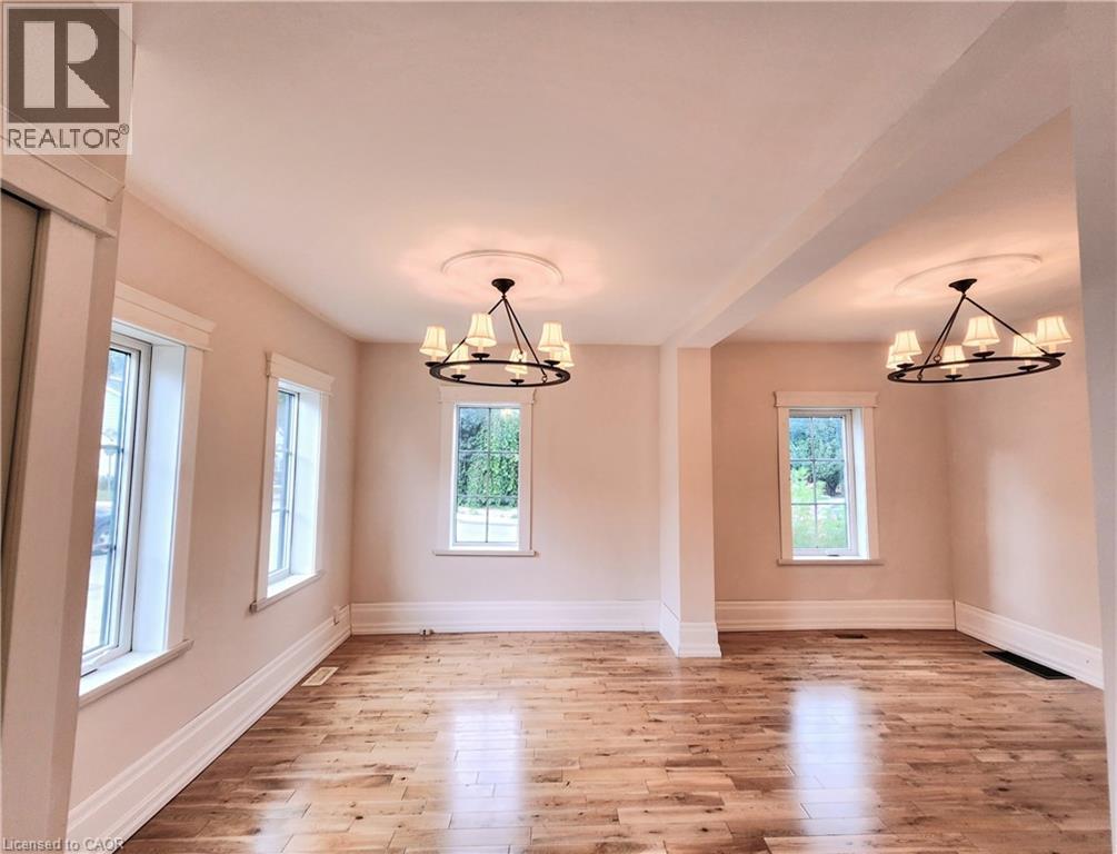 446 Macnab Street N, Hamilton, ON - Indoor Photo Showing Other Room