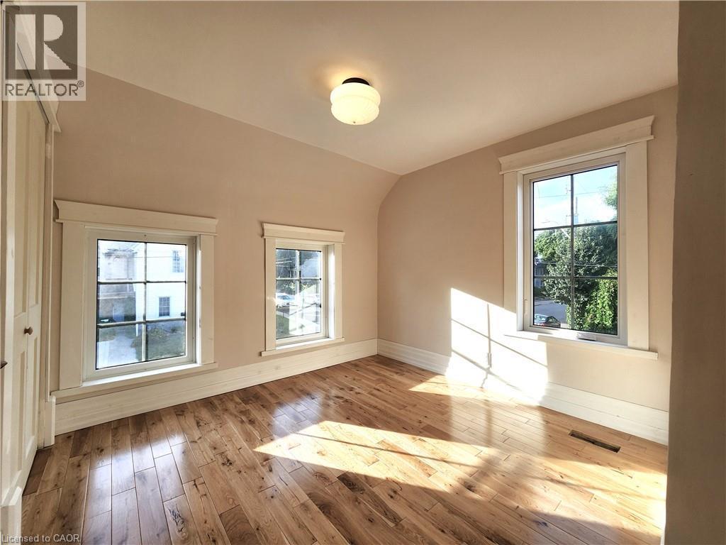 446 Macnab Street N, Hamilton, ON - Indoor Photo Showing Other Room