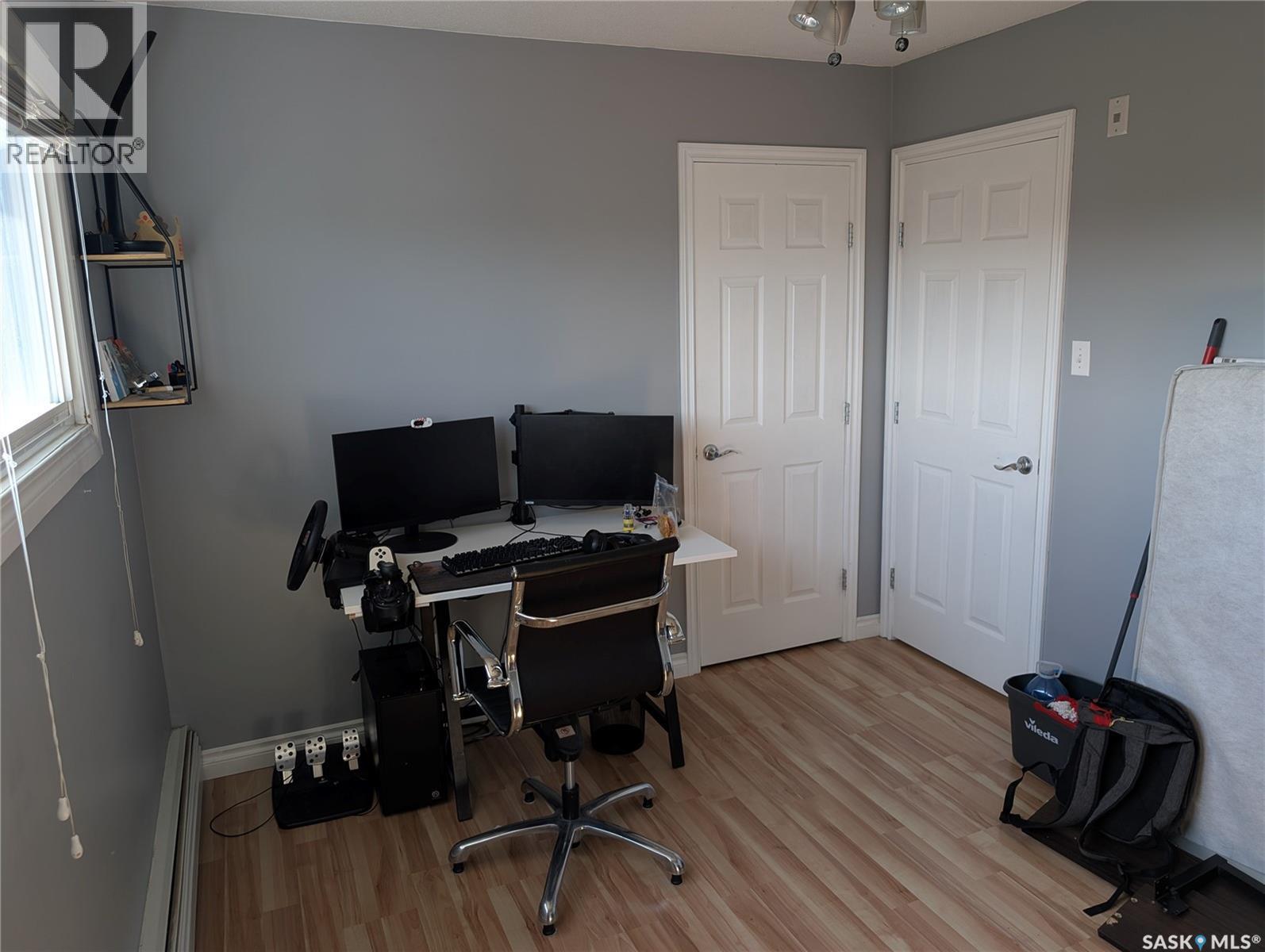 13 3030 Arlington Avenue, Saskatoon, SK - Indoor Photo Showing Office