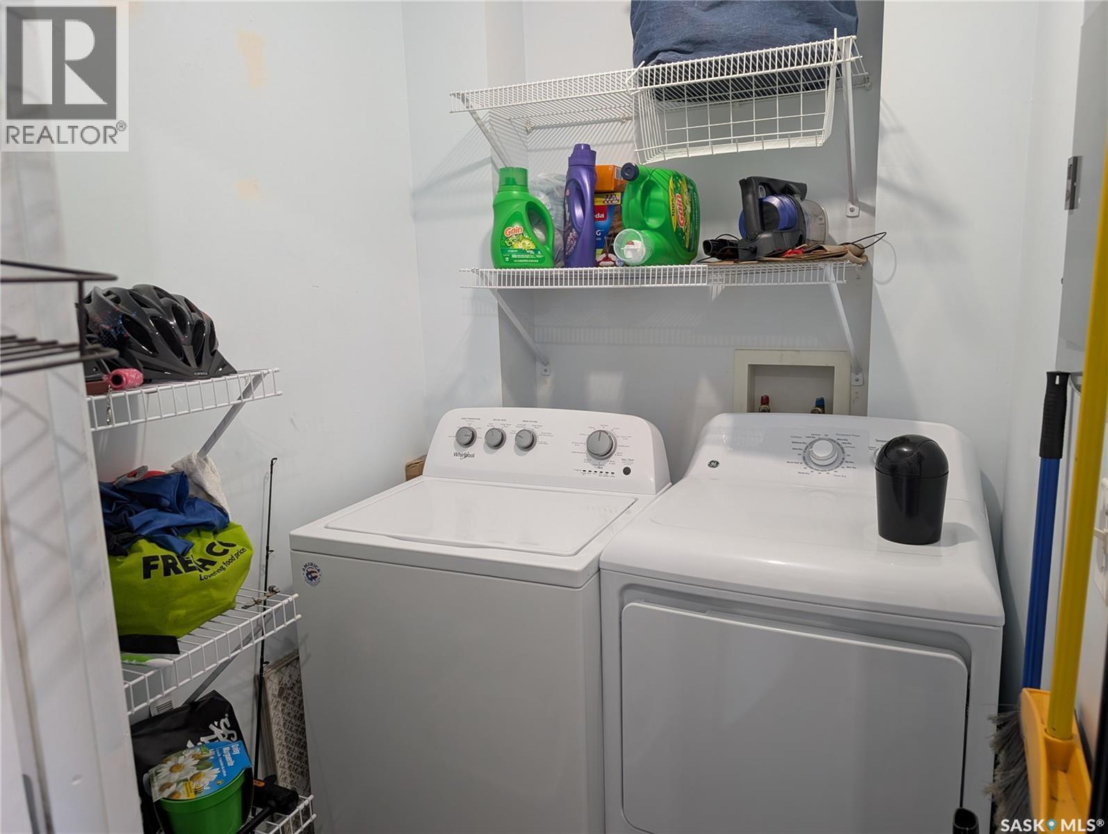 13 3030 Arlington Avenue, Saskatoon, SK - Indoor Photo Showing Laundry Room