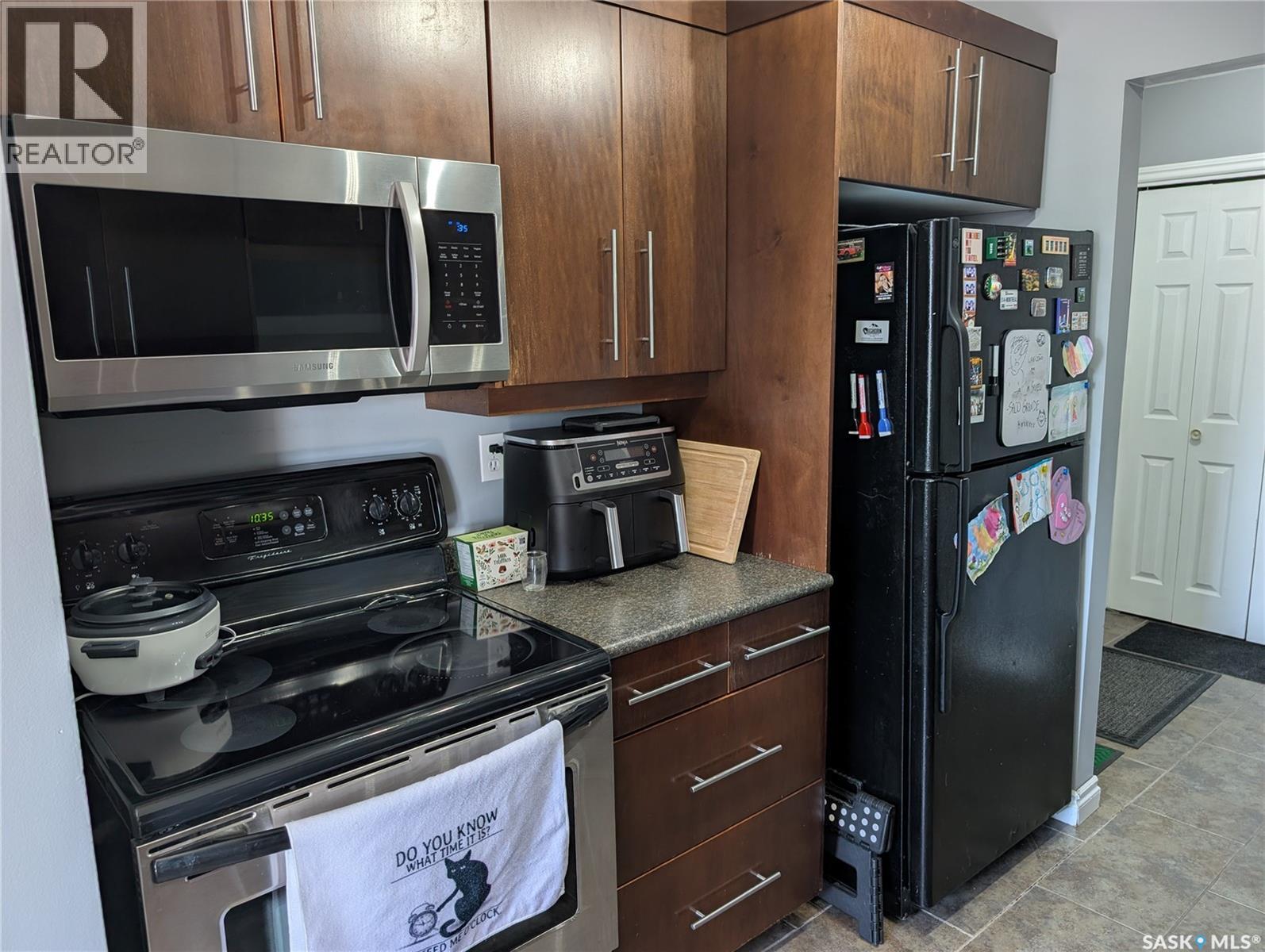 13 3030 Arlington Avenue, Saskatoon, SK - Indoor Photo Showing Kitchen