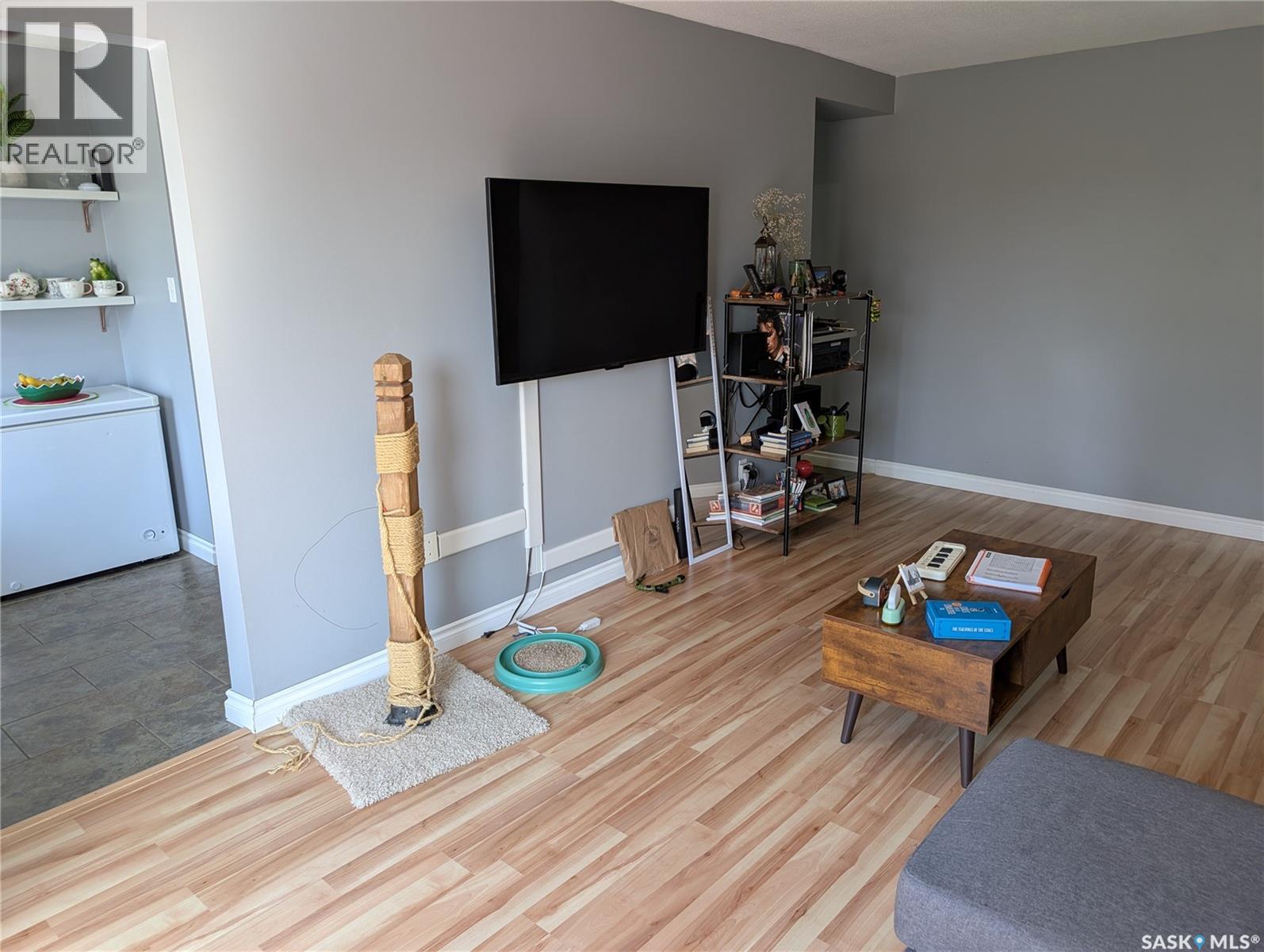 13 3030 Arlington Avenue, Saskatoon, SK - Indoor