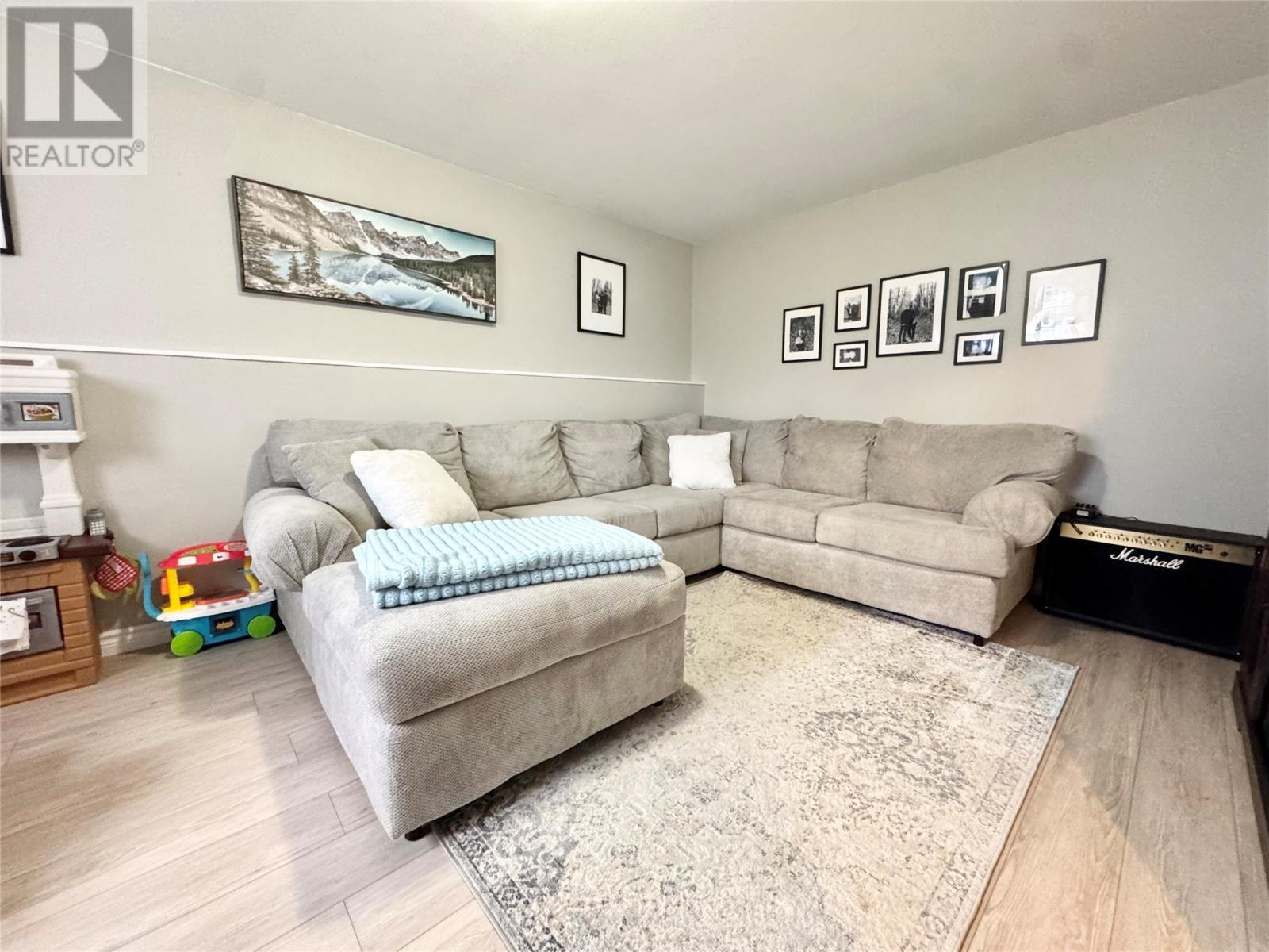 14 Wright Crescent, Gander, NL - Indoor Photo Showing Living Room