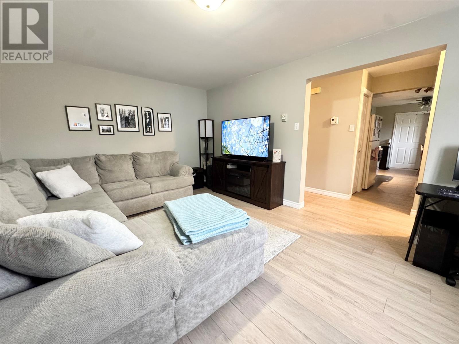 14 Wright Crescent, Gander, NL - Indoor Photo Showing Living Room