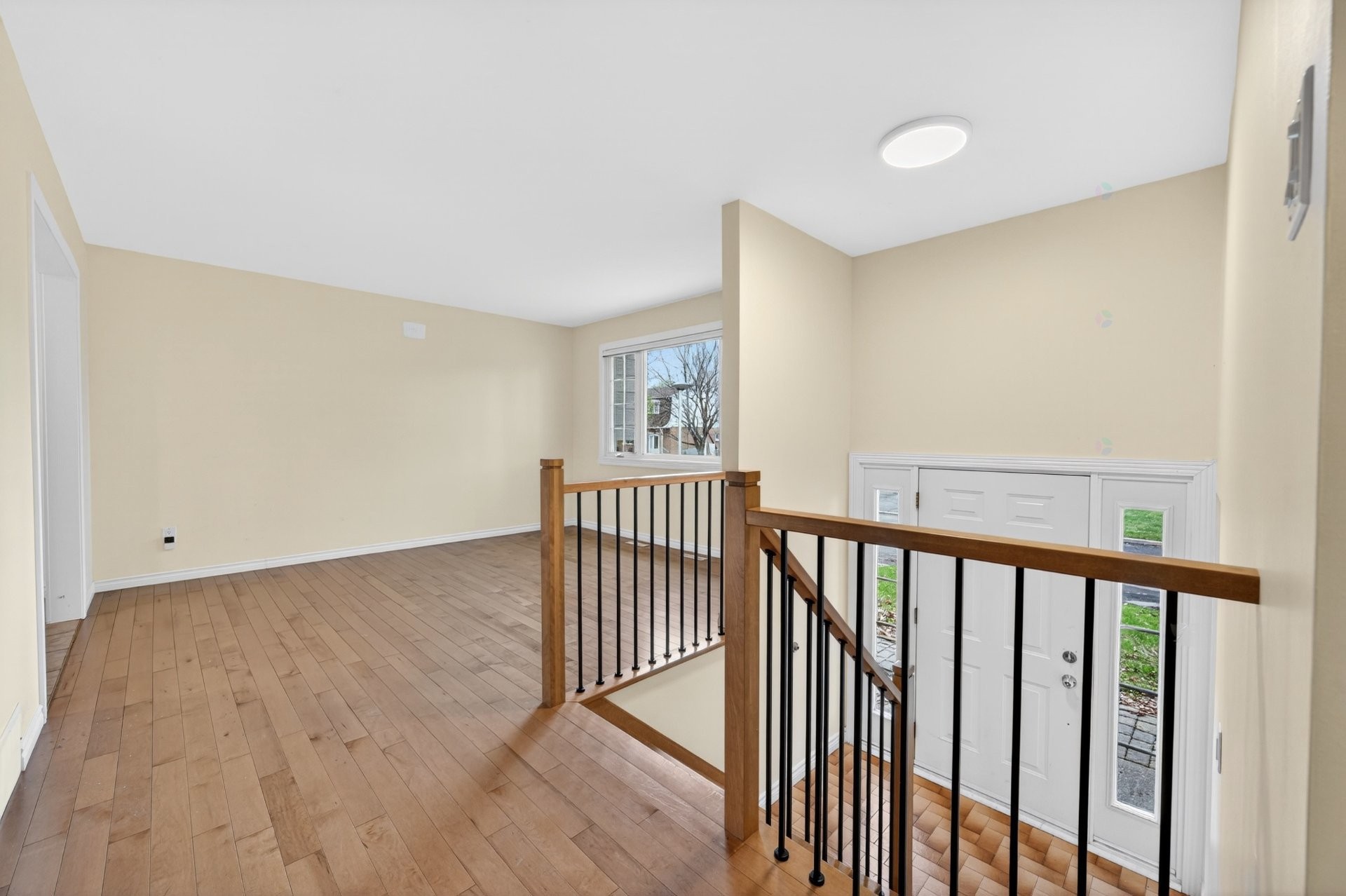 Overall view - 430 Rue Jacques-David, Montréal (L'Île-Bizard/Sainte-Geneviève), QC - Indoor Photo Showing Other Room