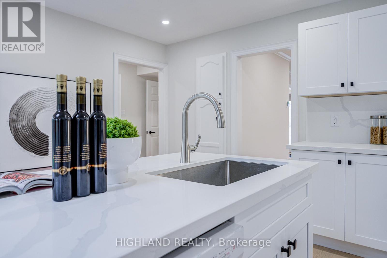 2231 Buttonbush Crescent, Mississauga, ON - Indoor Photo Showing Other Room