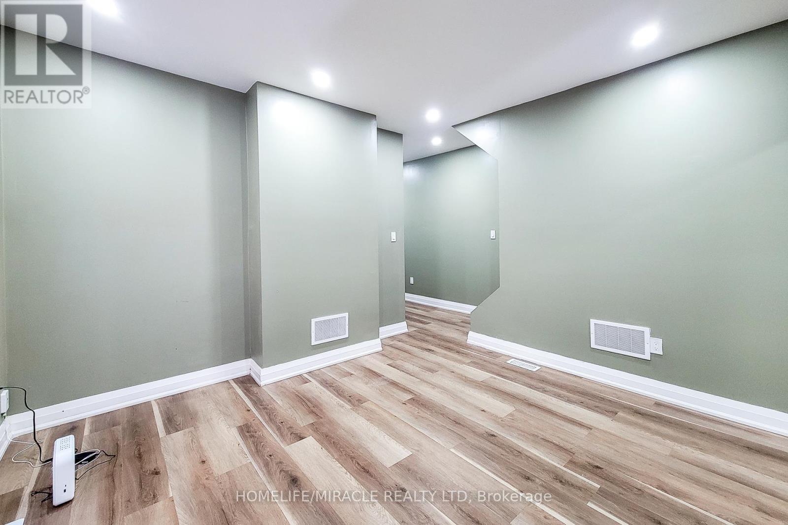 334 Gage Avenue, Hamilton, ON - Indoor