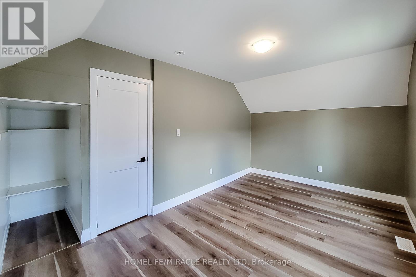 334 Gage Avenue, Hamilton, ON - Indoor Photo Showing Other Room