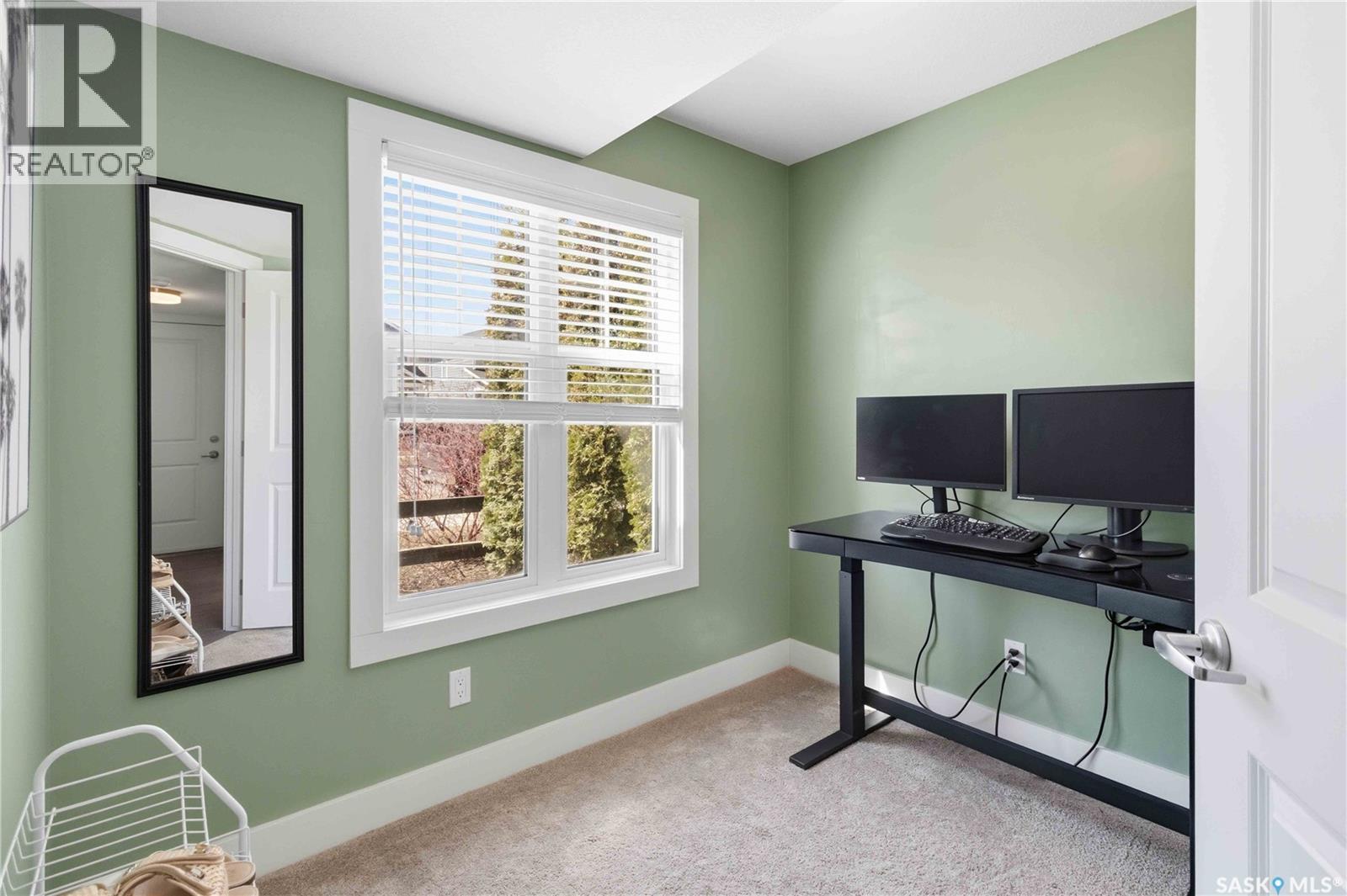 711 Meadows Boulevard, Saskatoon, SK - Indoor Photo Showing Office
