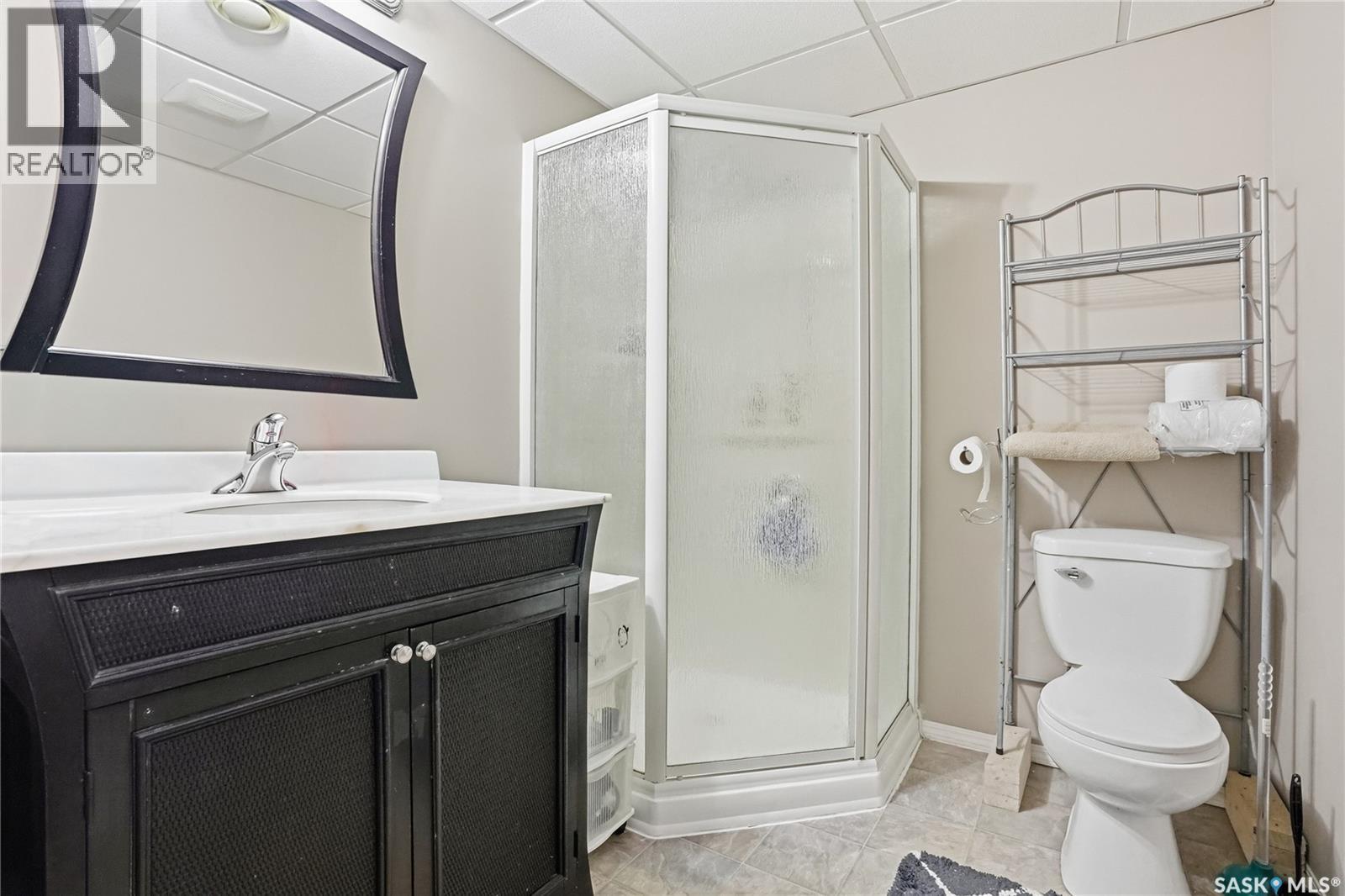 20 515 Centennial Drive, Warman, SK - Indoor Photo Showing Bathroom