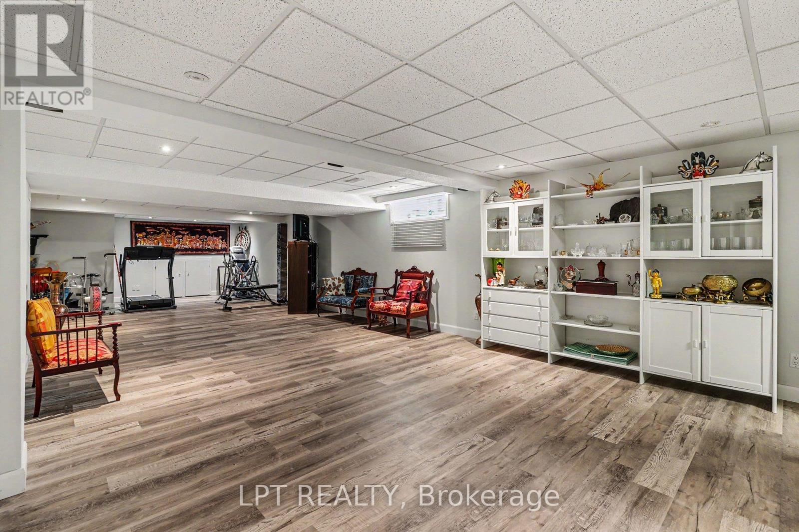 1942 Caprihani Way, Ottawa, ON - Indoor Photo Showing Other Room