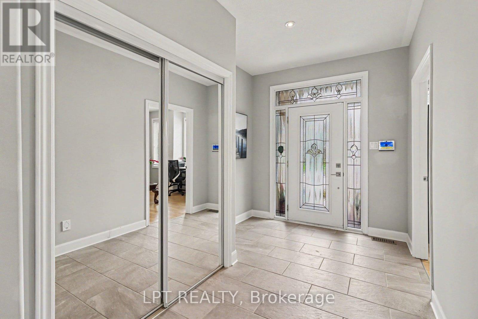 1942 Caprihani Way, Ottawa, ON - Indoor Photo Showing Other Room