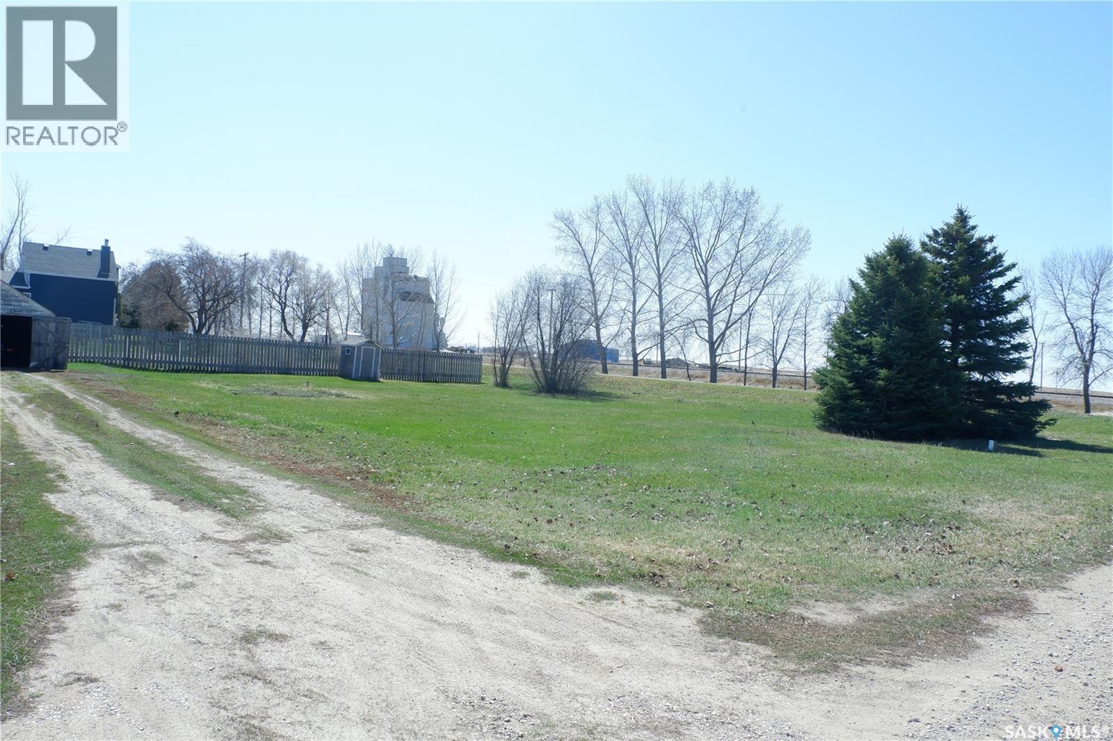 110 Railway Avenue E, Eyebrow, SK - Outdoor With View