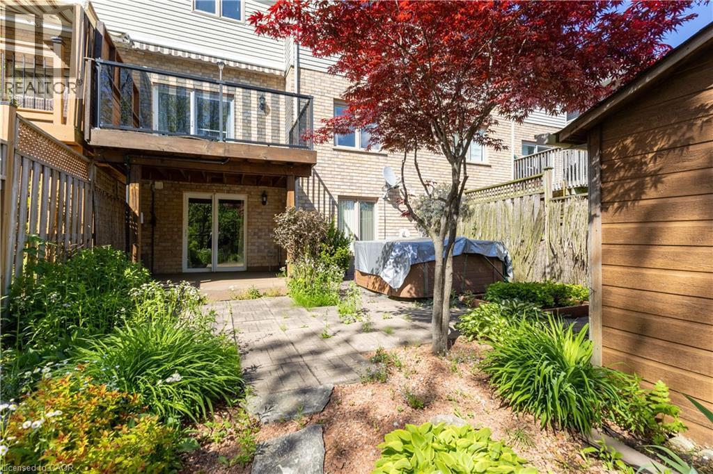 4066 Medland Drive, Burlington, ON - Outdoor With Exterior