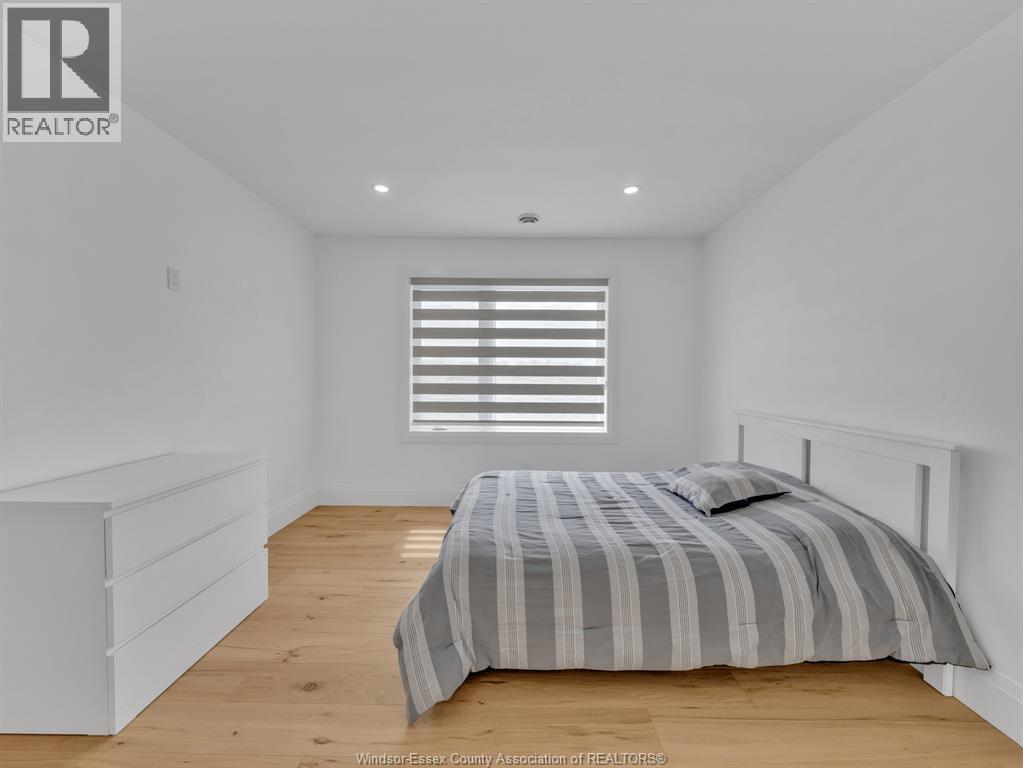 3684 Sutton Avenue, Windsor, ON - Indoor Photo Showing Bedroom