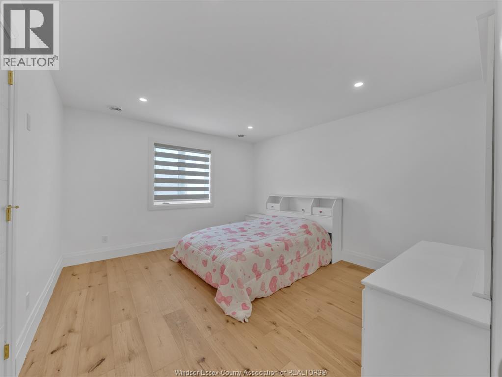 3684 Sutton Avenue, Windsor, ON - Indoor Photo Showing Bedroom