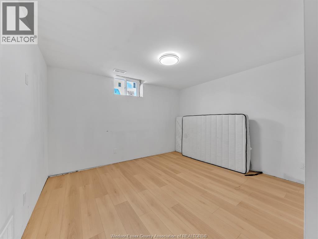 3684 Sutton Avenue, Windsor, ON - Indoor Photo Showing Other Room