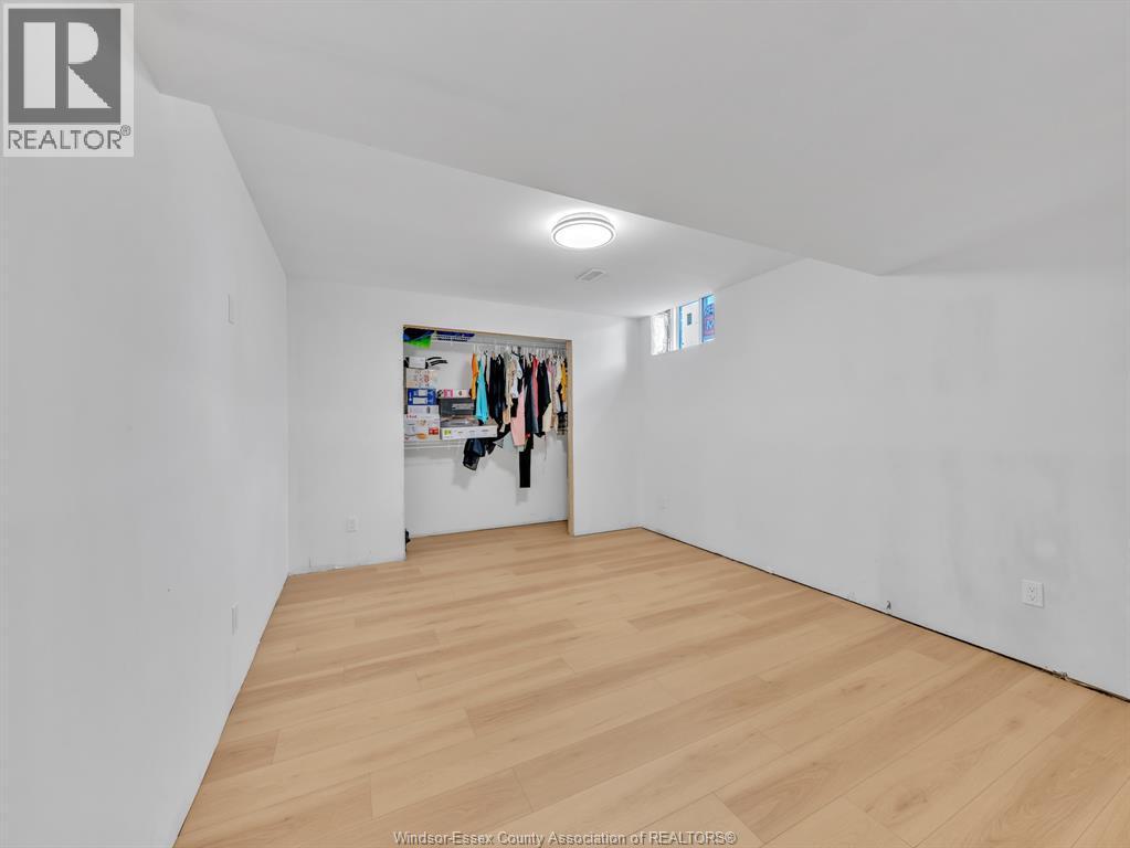 3684 Sutton Avenue, Windsor, ON - Indoor Photo Showing Other Room