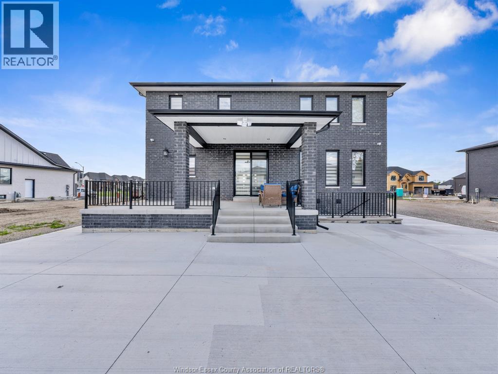 3684 Sutton Avenue, Windsor, ON - Outdoor
