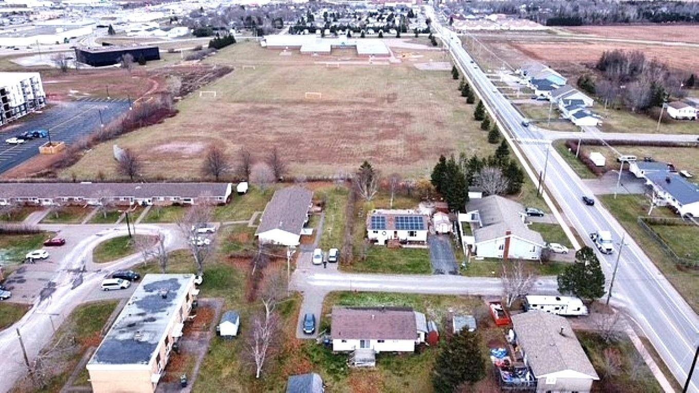 122 Mcneill Street, Summerside, PE