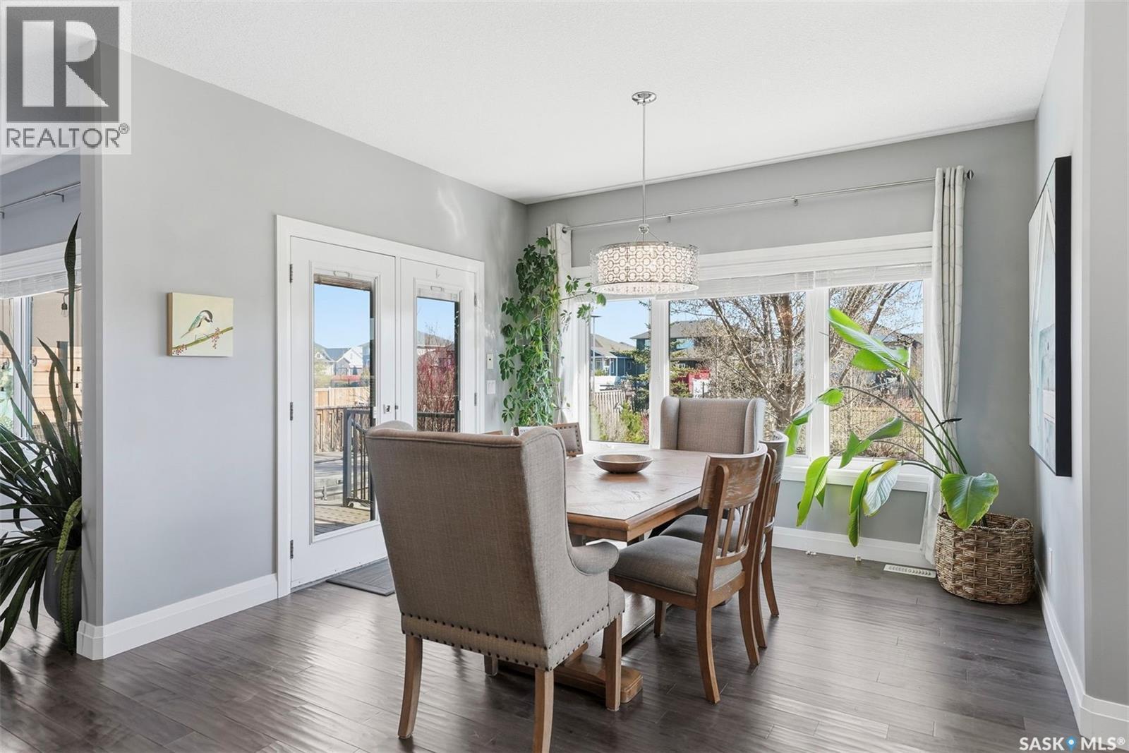 118 Werschner Crescent, Saskatoon, SK - Indoor Photo Showing Dining Room