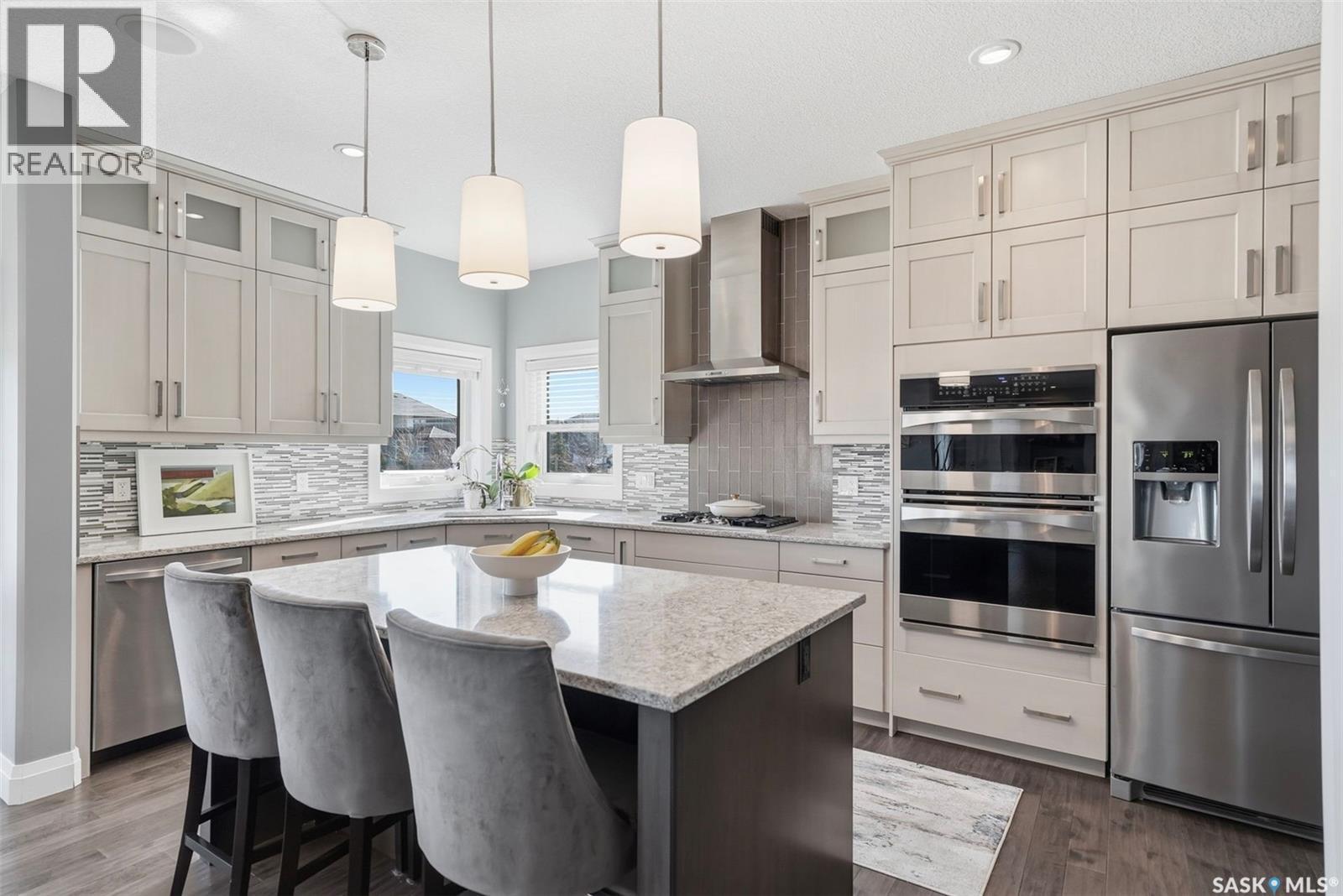 118 Werschner Crescent, Saskatoon, SK - Indoor Photo Showing Kitchen With Upgraded Kitchen