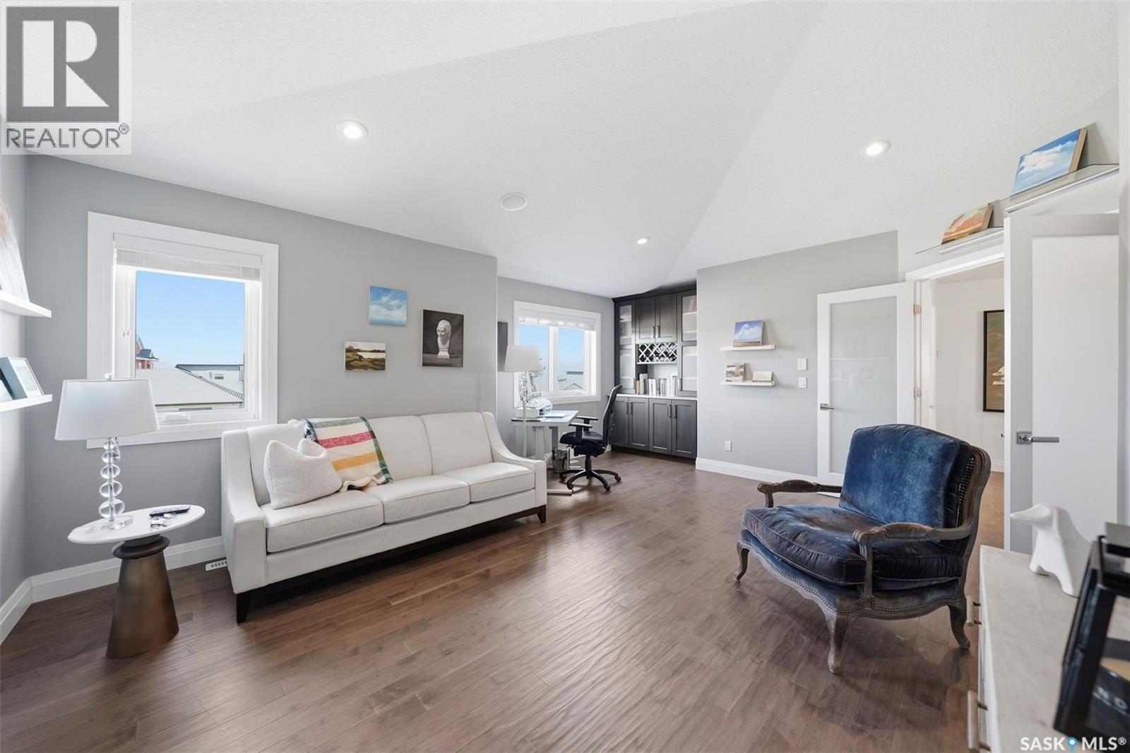 118 Werschner Crescent, Saskatoon, SK - Indoor Photo Showing Living Room