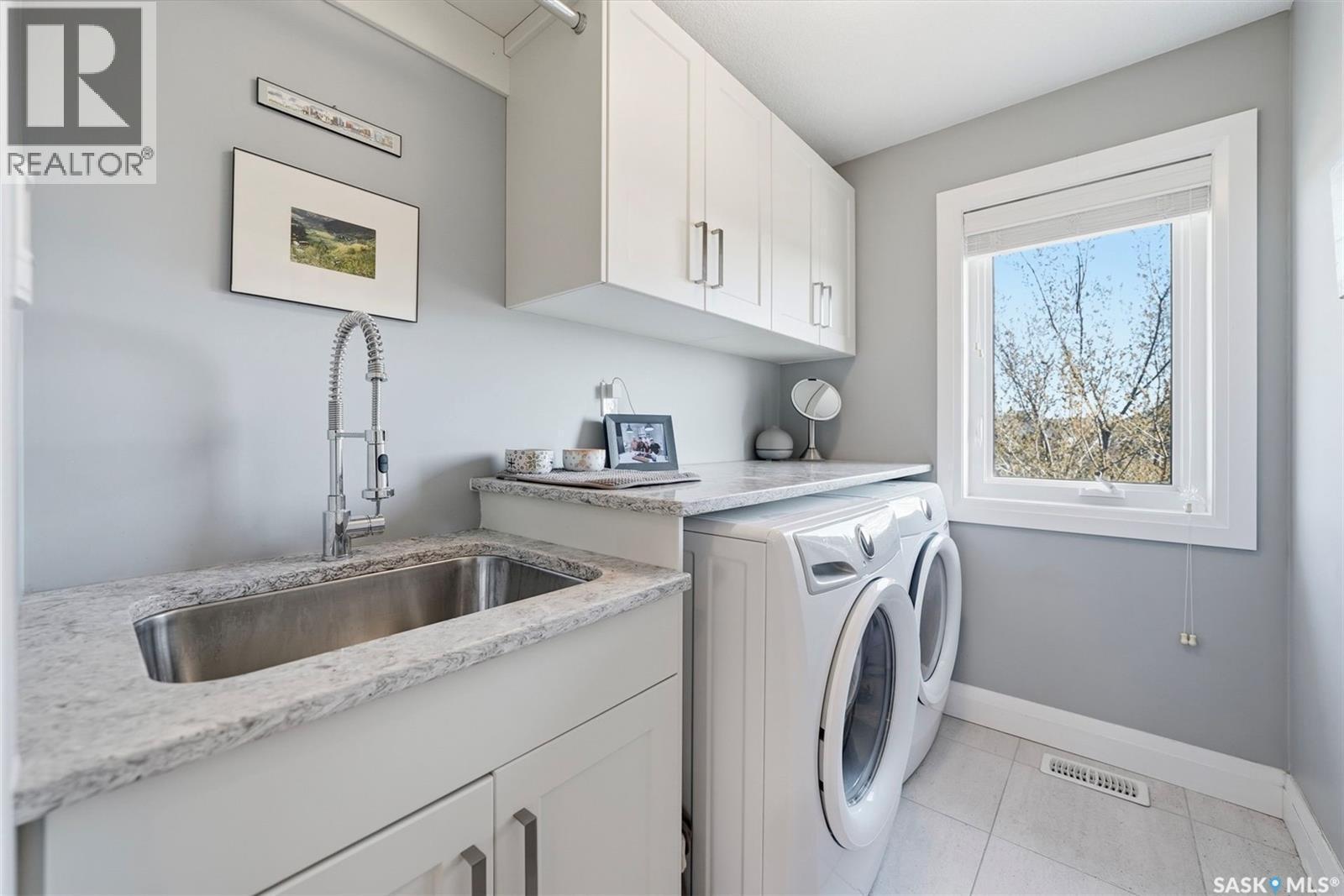 118 Werschner Crescent, Saskatoon, SK - Indoor Photo Showing Laundry Room