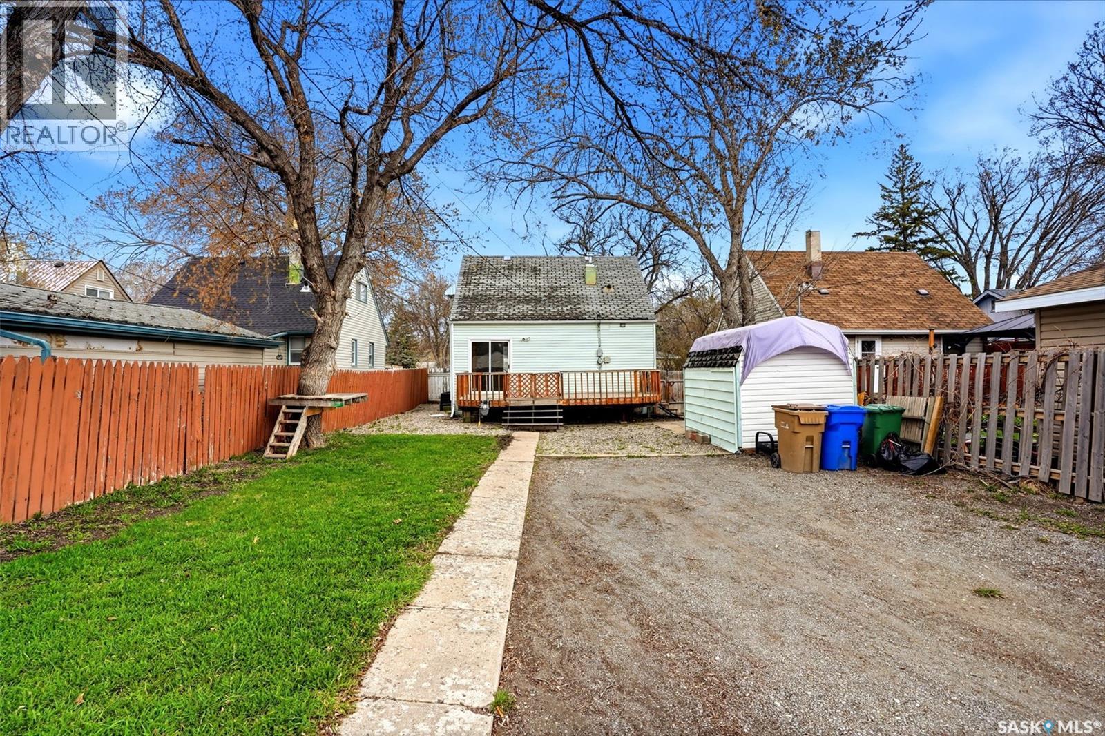 4015 2Nd Avenue, Regina, SK - Outdoor With Deck Patio Veranda