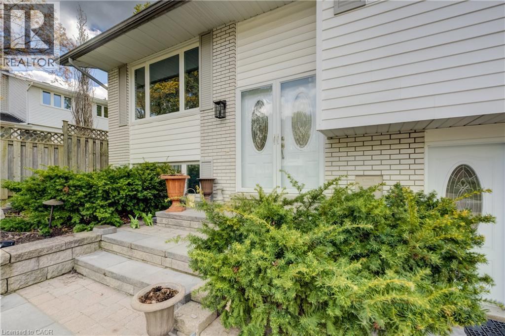 209 Willowdale Avenue, Waterloo, ON - Outdoor
