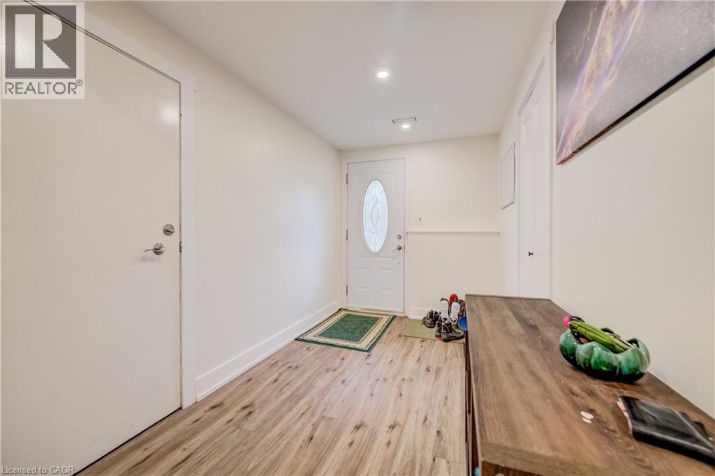 209 Willowdale Avenue, Waterloo, ON - Indoor Photo Showing Other Room