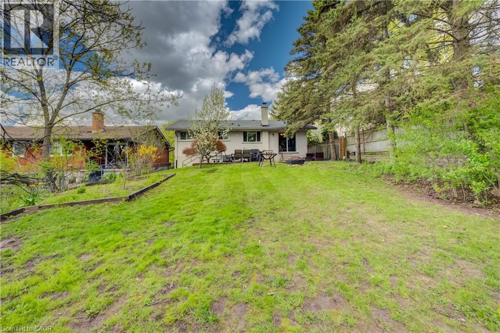 209 Willowdale Avenue, Waterloo, ON - Outdoor
