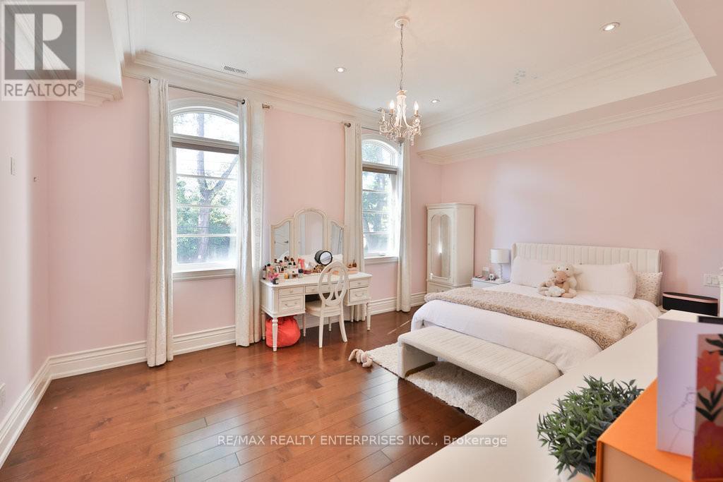 1459 Stavebank Road, Mississauga, ON - Indoor Photo Showing Bedroom